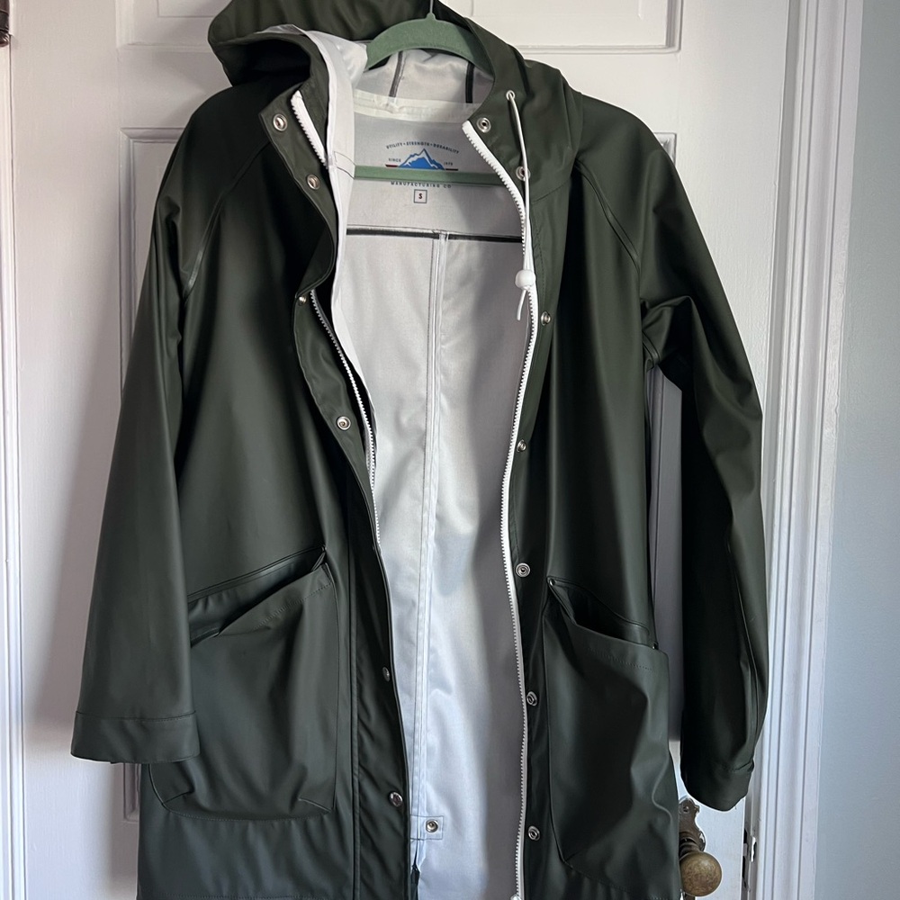 Penfield Olive Raincoat with Hood and Water-Resistant Material